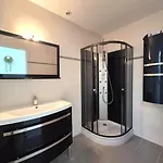 La Longere Du Moulin, T2 Independant Equipe Avec Cuisine, Parking Individuel Avec Portail, Salon De Jardin, Belle Grande Basse-Goulaine